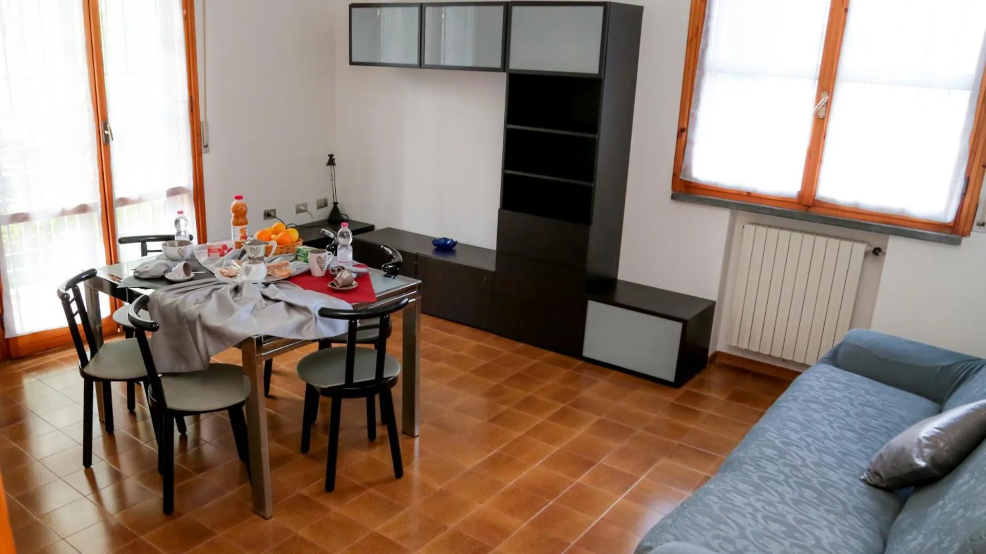 Guest House Via Emilia Marmirolo